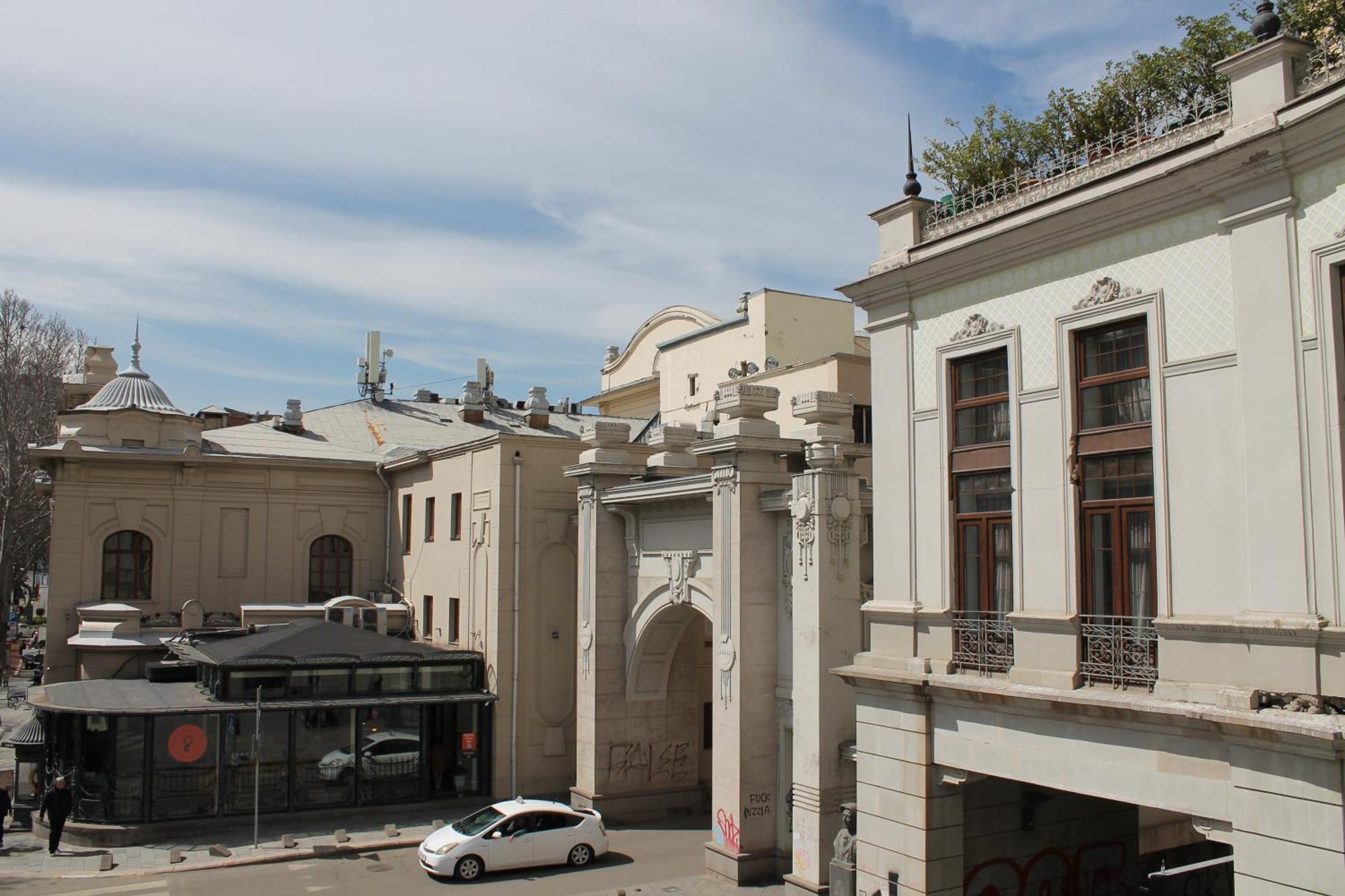 Redline Hotel Tbilisi Exterior photo