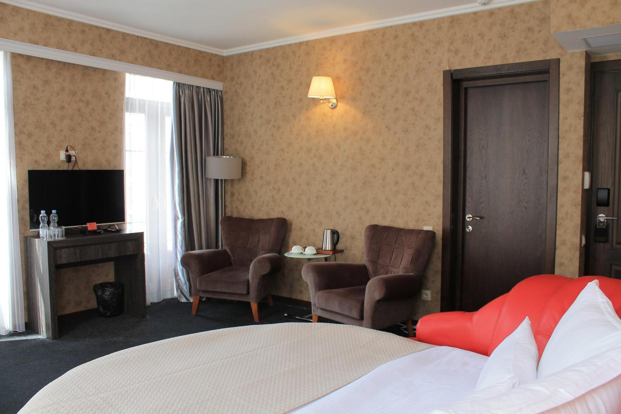 Redline Hotel Tbilisi Exterior photo