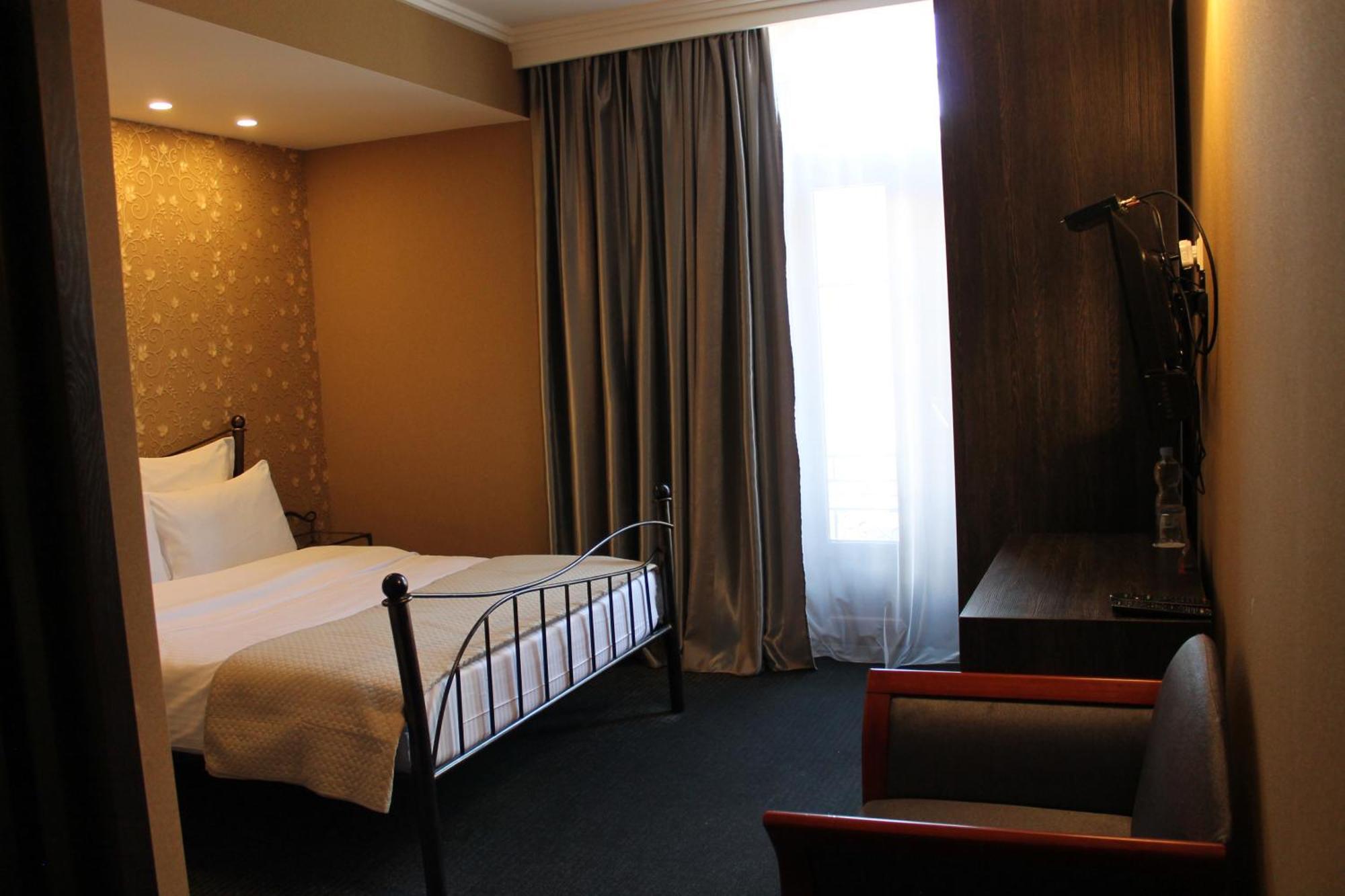 Redline Hotel Tbilisi Exterior photo