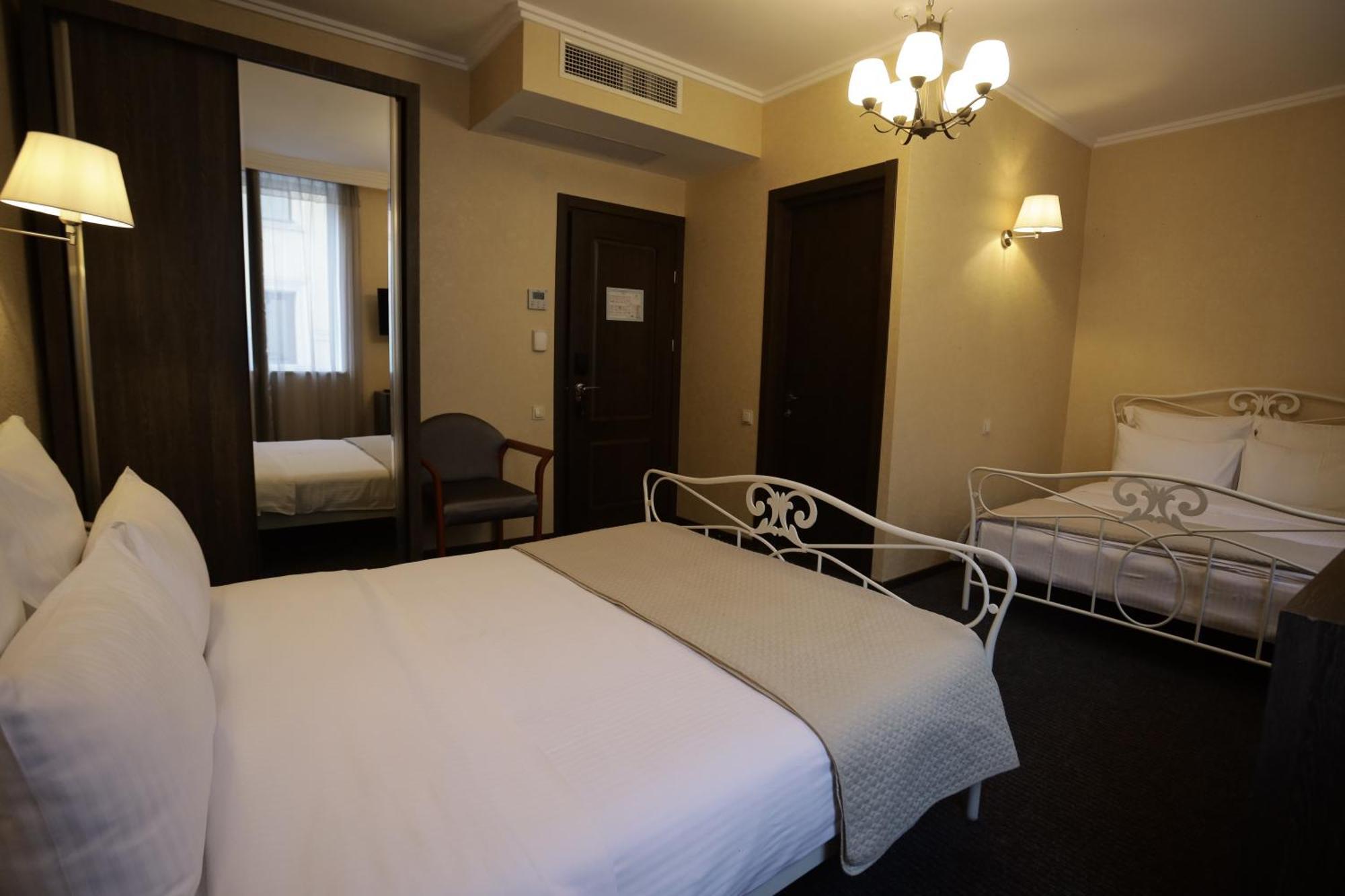 Redline Hotel Tbilisi Exterior photo